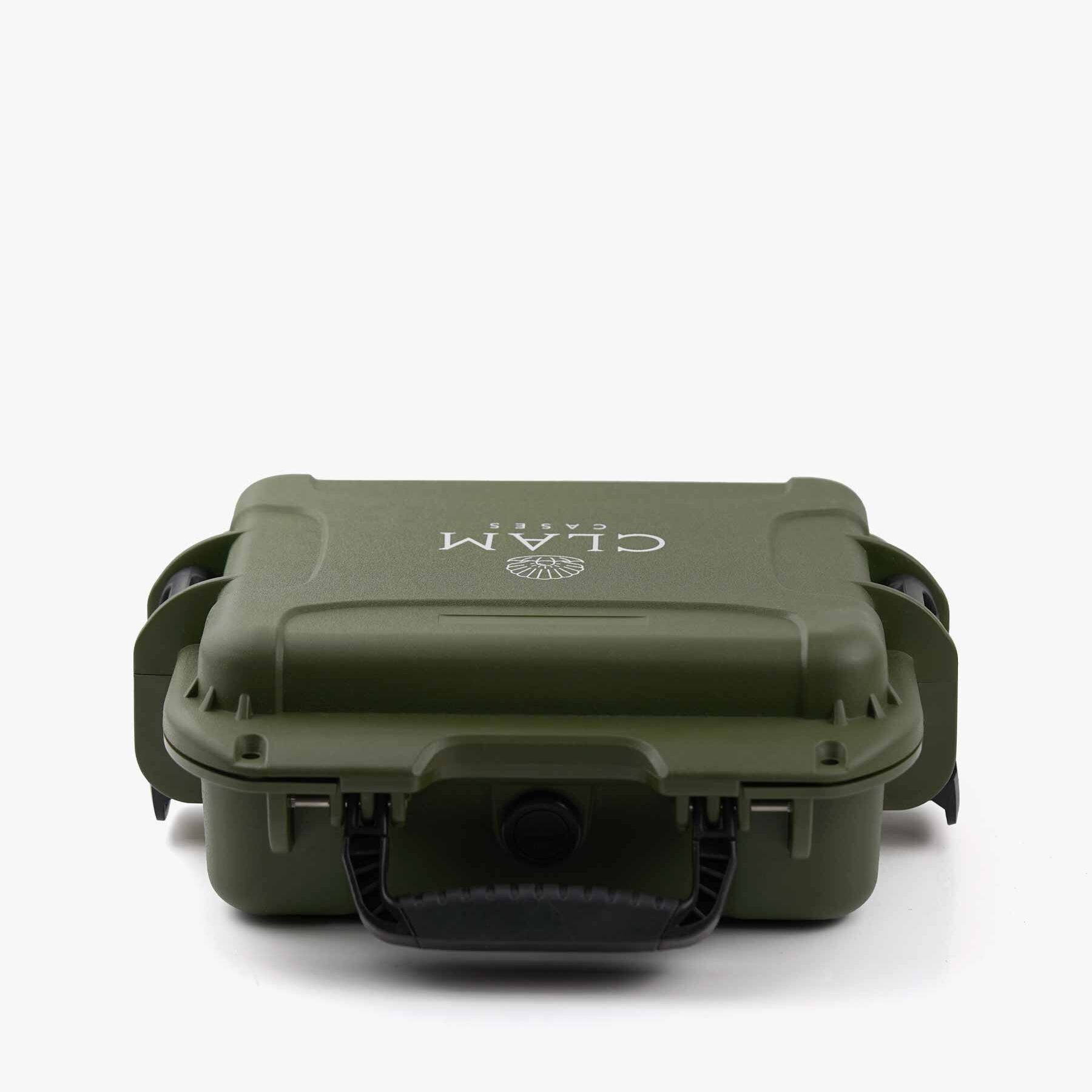 Clam Hardshell Watch Box - Green - flat