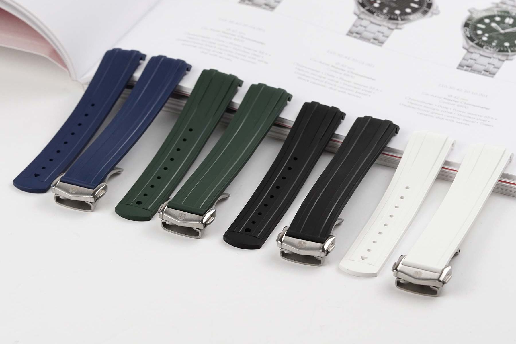 Omega Seamaster Diver 300m-Deployment-Straps